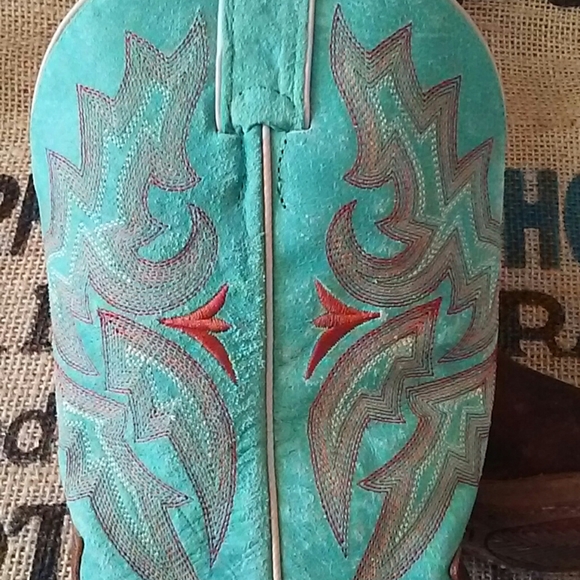 Tony Lana Chisel Toe Cowboy Boots - Picture 6 of 8